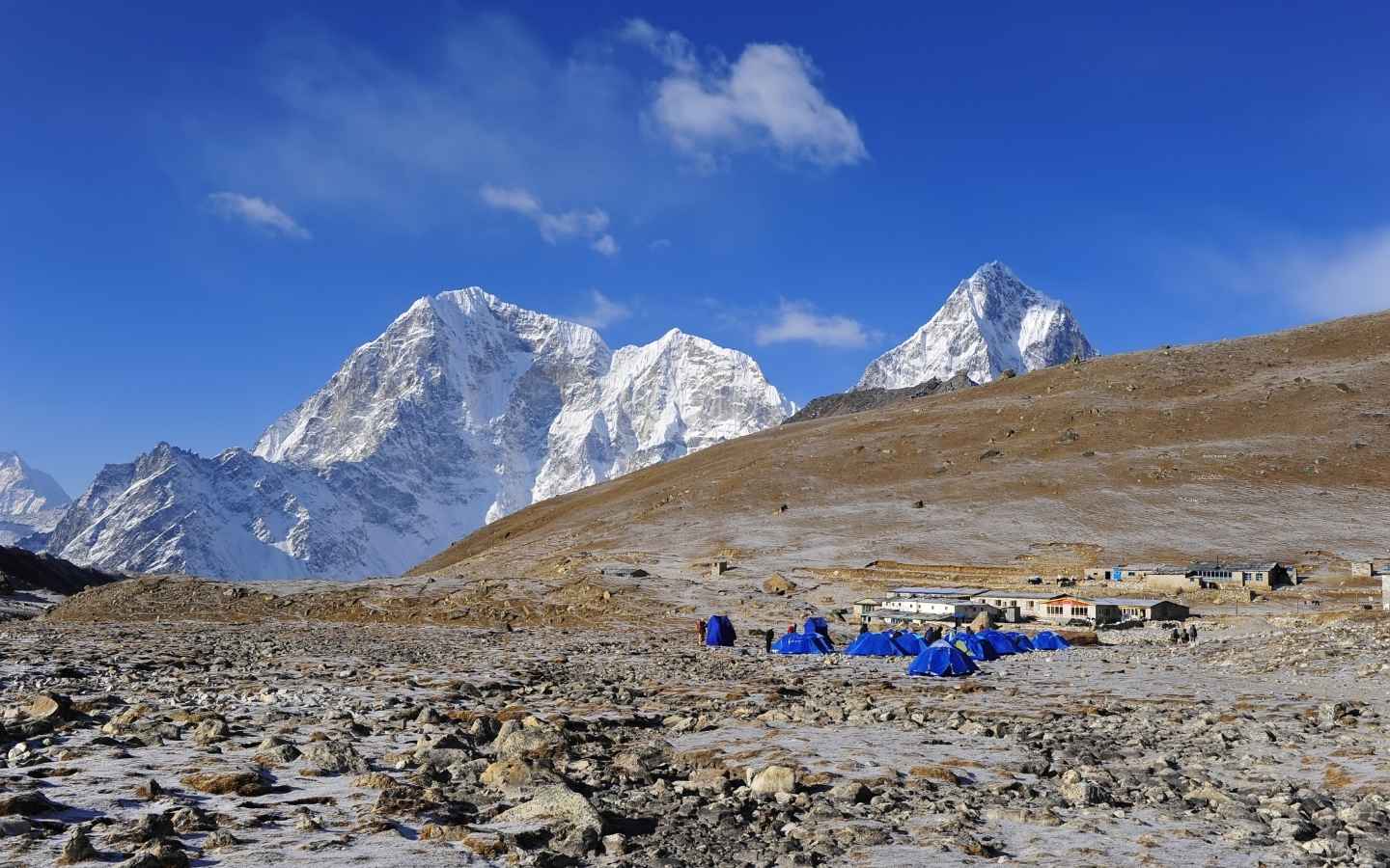 Everest Basecamp For trekkers